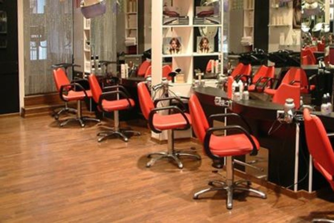 Salón Marisa, Burgos