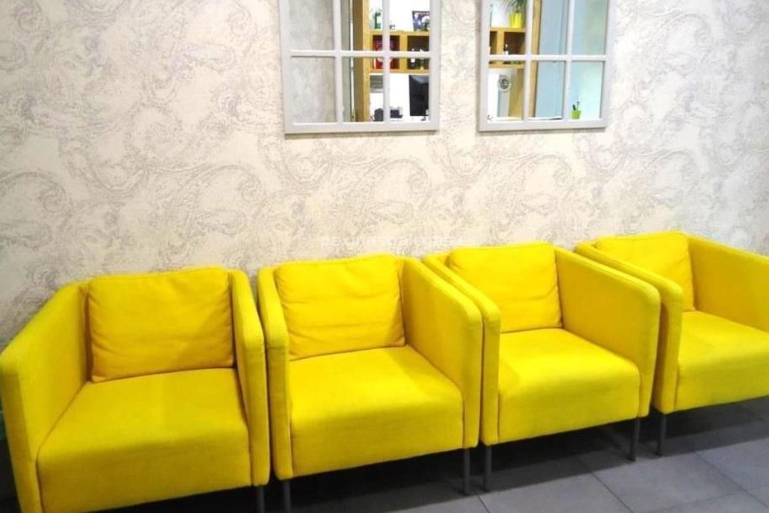 Víctor Moledo Peluqueros, Pontevedra