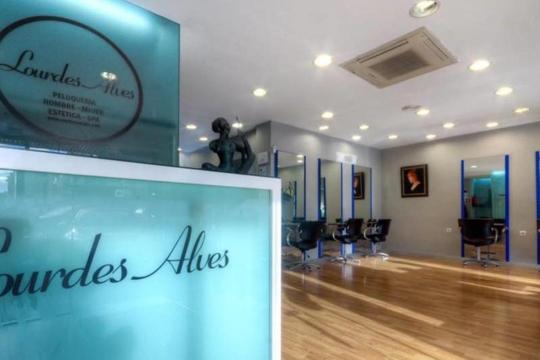 Peluquería y Centro Capilar Lourdes Alves, Cádiz
