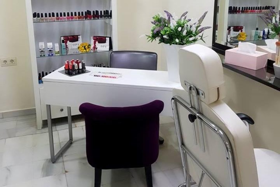 Peluqueria y Estetica Gaudi, Almería, Provincia de Almería