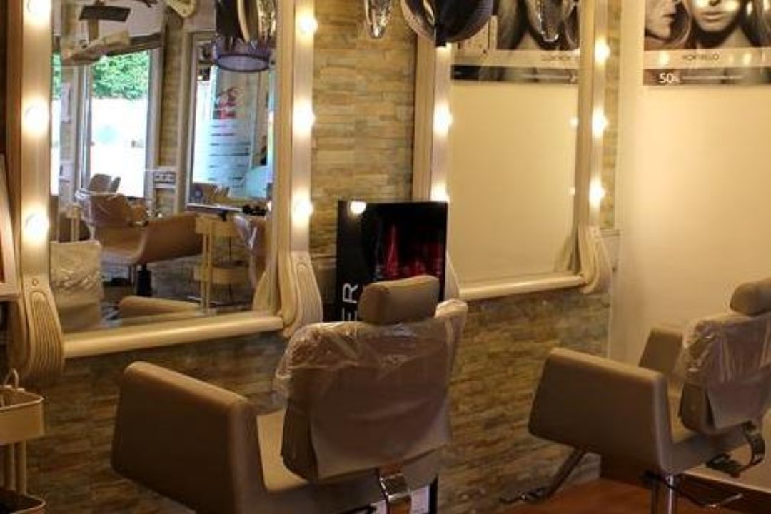 Peluquería Antonio Toro, Provincia de Sevilla