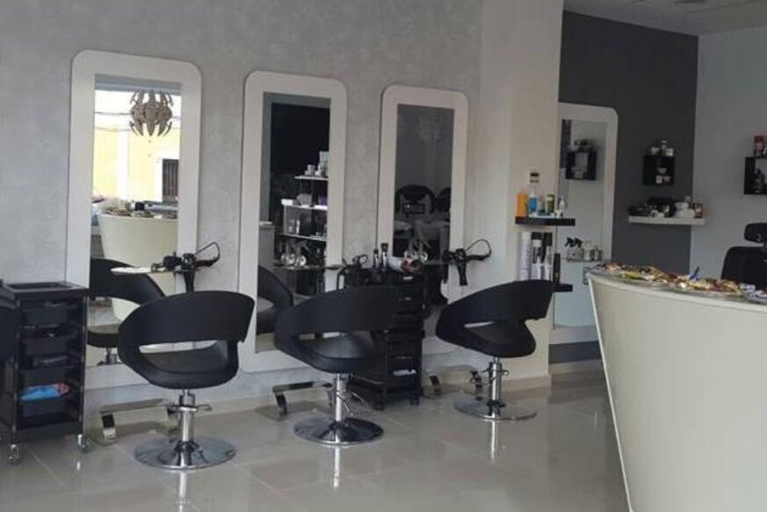 Xpression Gles Peluqueria & Estetica, Salamanca