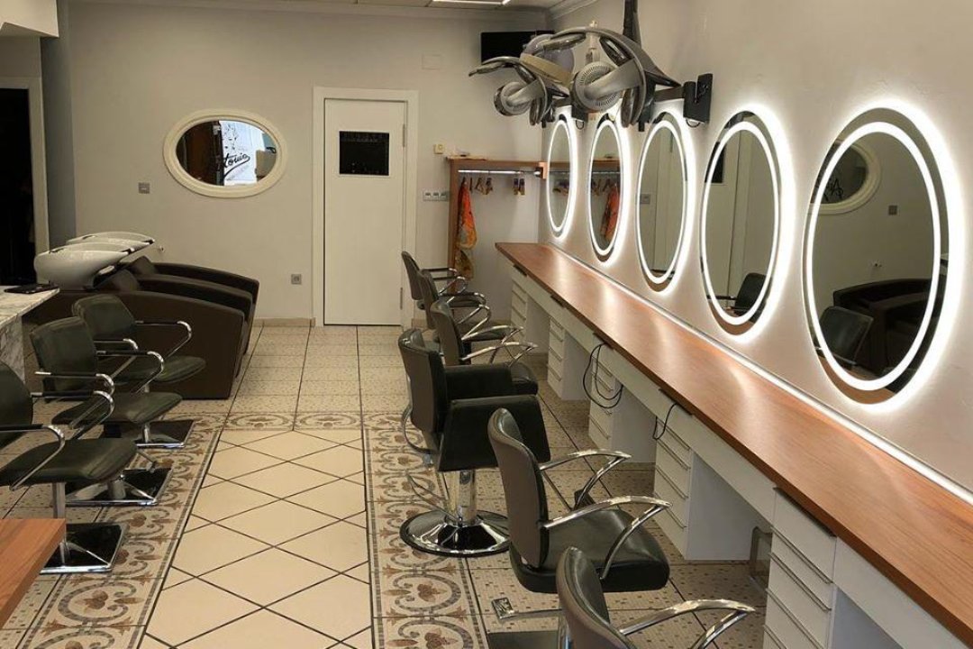 Peluquería De Señoras Antonio, Petrer, Alicante