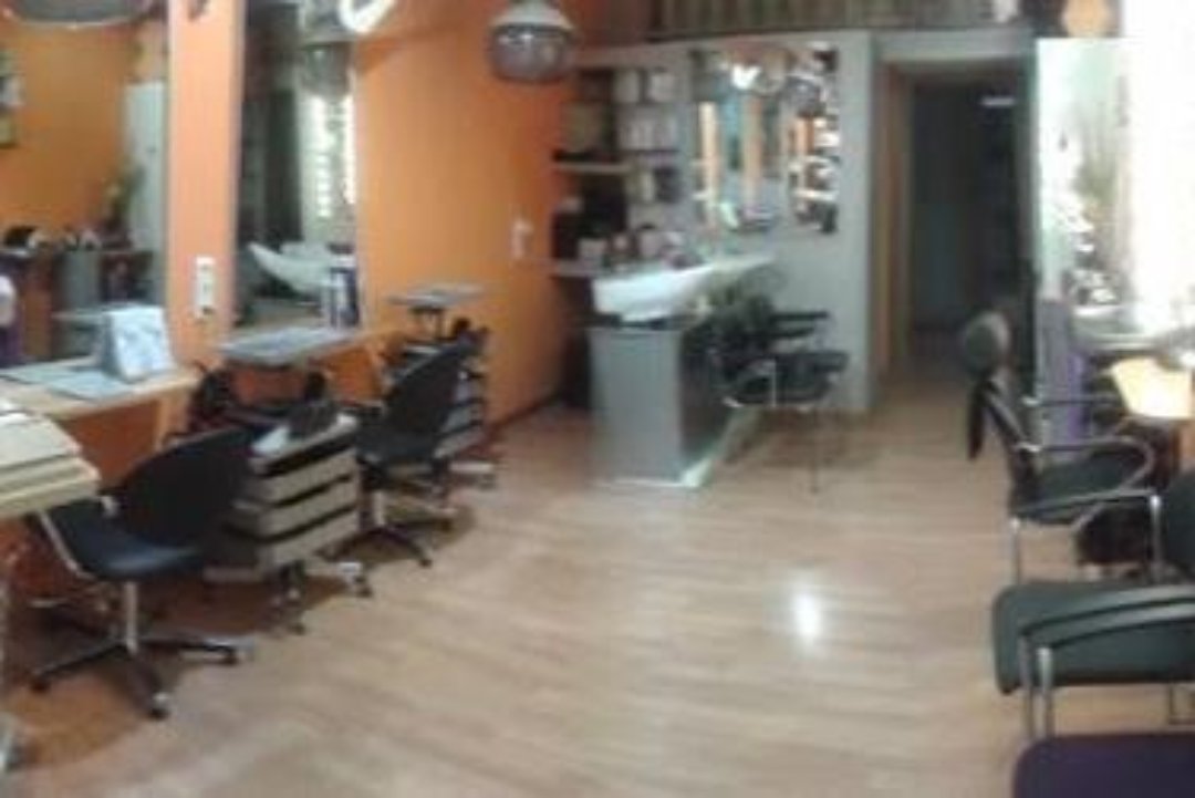 Peluquería y Estética Tirones, Casco Antiguo, Salamanca