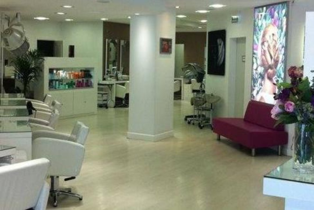 Elidio Peluqueros Alcobendas, El Soto de la Moraleja, Comunidad de Madrid