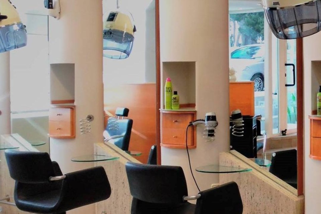 Peluquería Atenea, Huesca