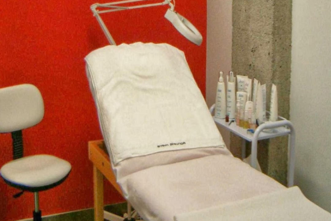 Manuela Rivero, Galicia