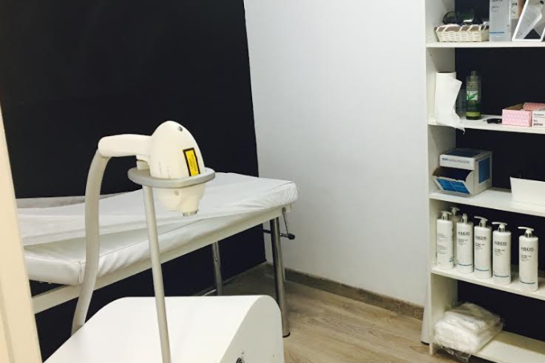 Peluqueria La Victoria, Cristo de la Epidemia, Málaga