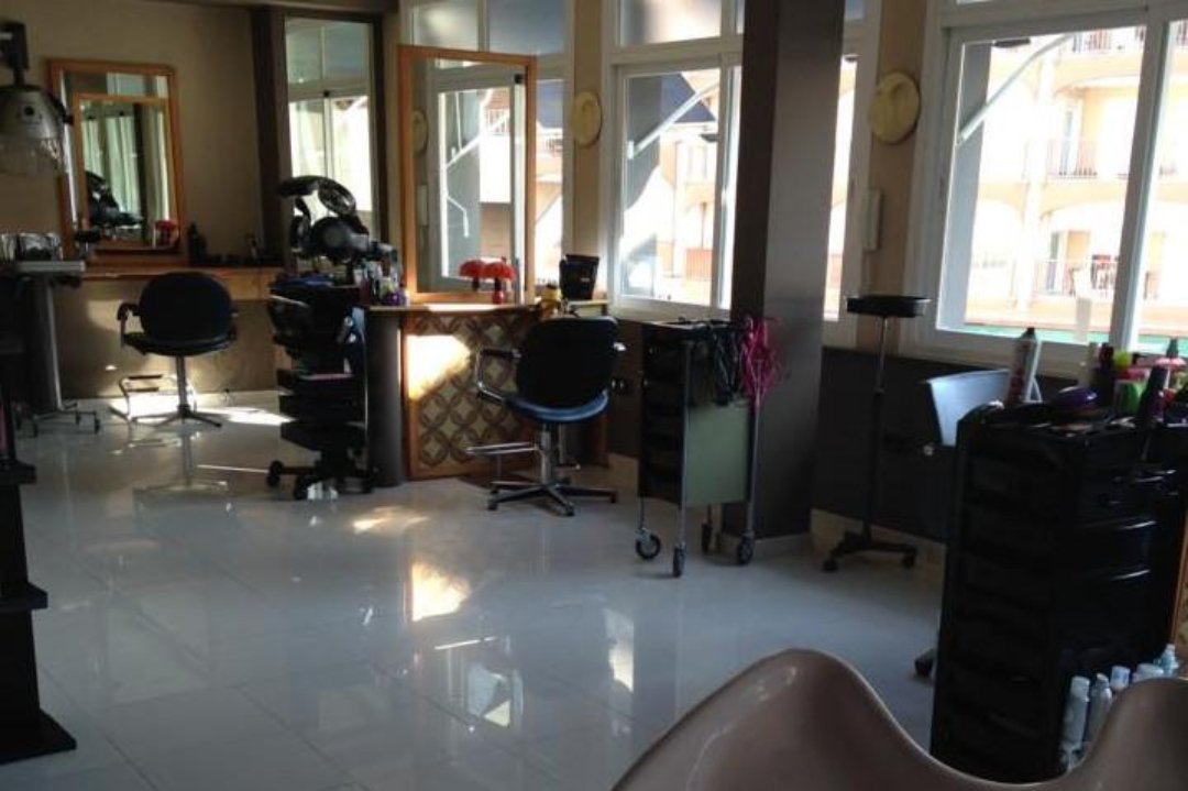 Sergio Dorizzi Peluquería, Costa Tropical, Provincia de Granada