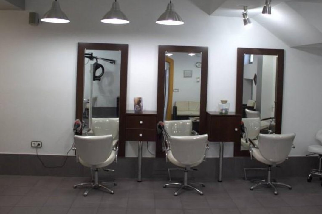 Peluquería Indalo, Provincia de Sevilla