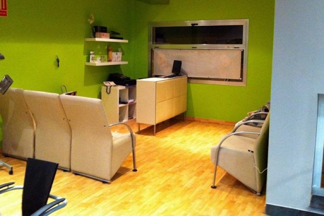 Esther Peluqueros, Provincia de Sevilla