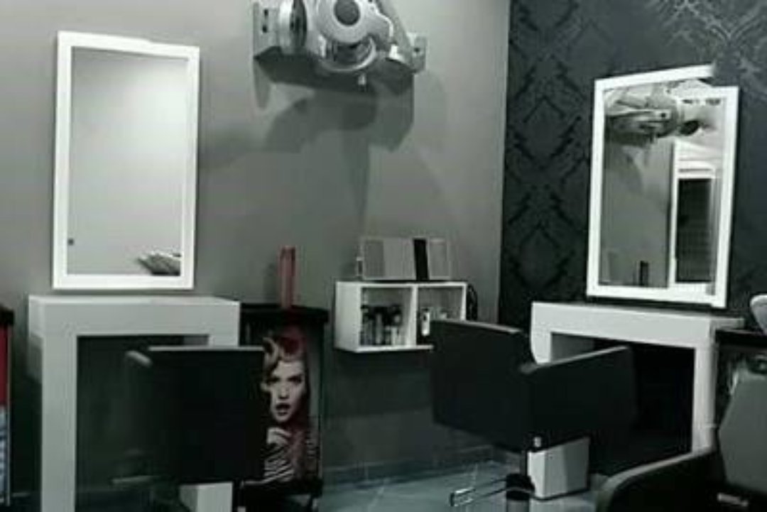 Peluquería Ernesto Villena, Provincia de Málaga