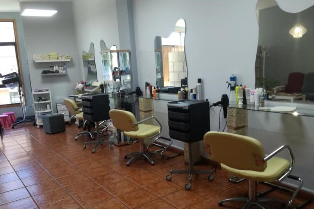 Jorge Perez M. Elfidia, Santa Úrsula