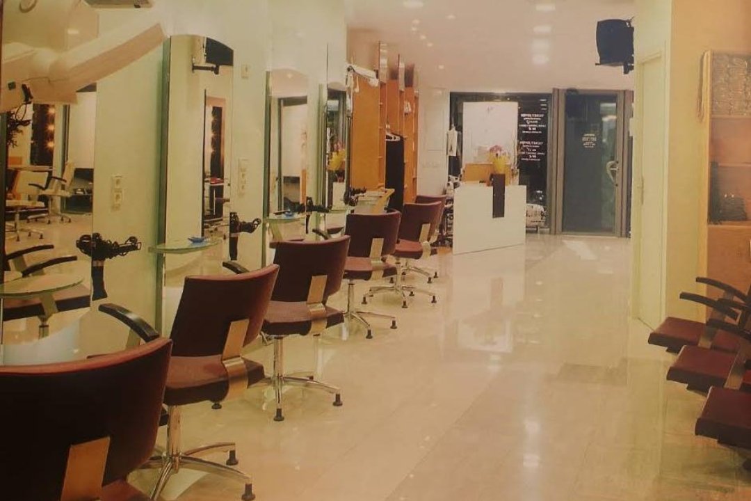 Raúl Peluqueros, Comunidad de Valencia