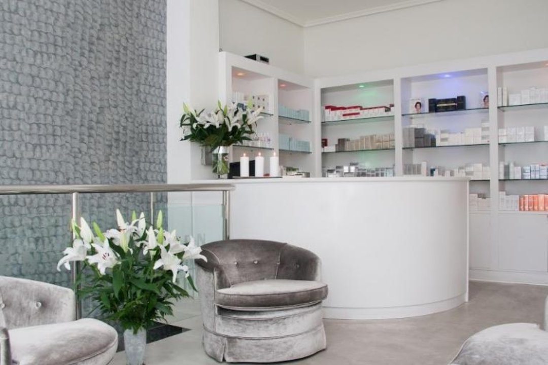 Carmen Navarro Buen Suceso, Argüelles, Madrid