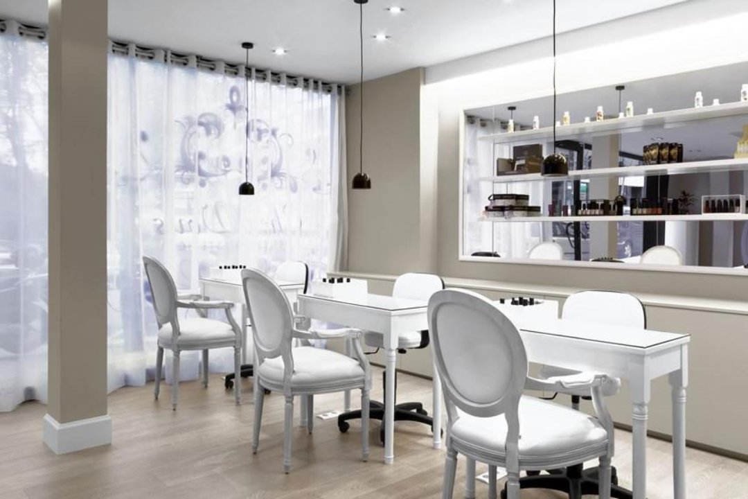 Chez Vous Benet, Sarrià, Barcelona