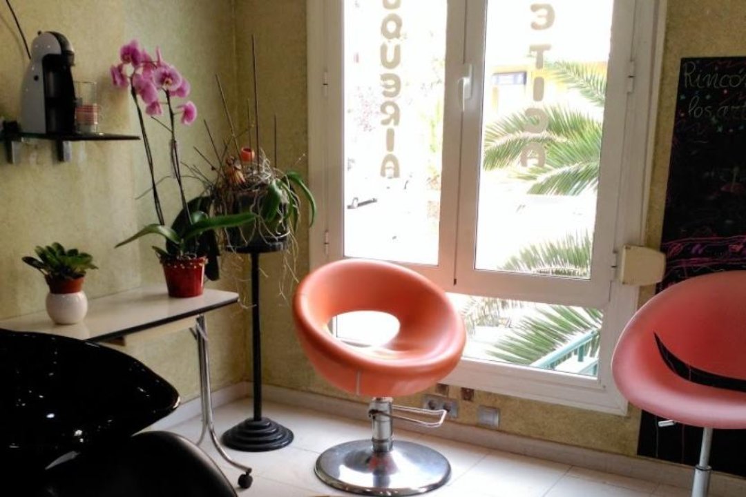 Yuna, Ensanche Diputación, Alicante