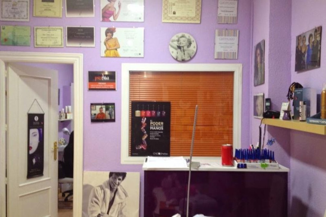 Centro de Estética Verónica Domínguez, Camino de Ronda, Granada