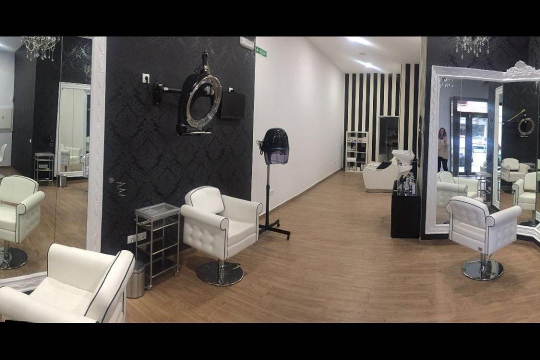 Centro De Salud Yy Belleza Gloria Fernandez, Extremadura