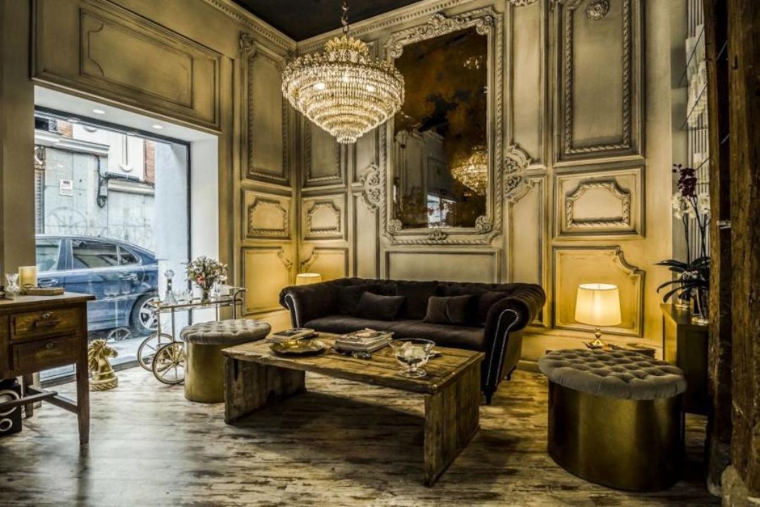 Colado Hair Sculpture, Justicia, Madrid