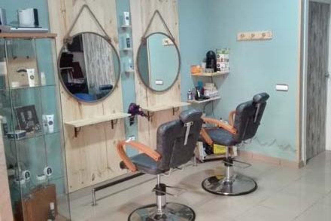 Raúl y Jakeline, Casagemes, Badalona