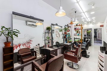 Sundy Unisex Hair Saloon