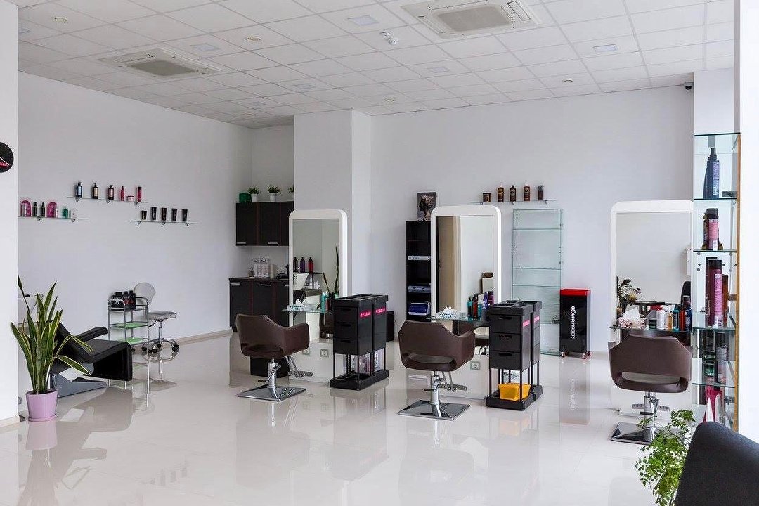 CoCos grožio klubas | Kirpykla - Vilijampole, Kaunas - Treatwell