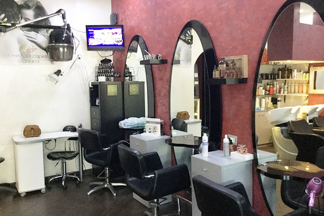 Il Mito dei Capelli, Monte Sacro Alto, Roma