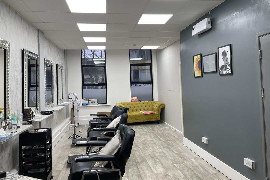 Naz Beauty Studio, Swansea