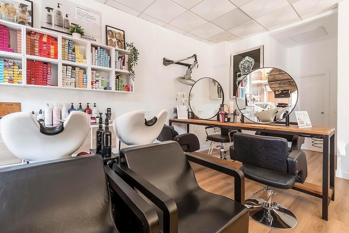 Angie Estilista - Barbier Málaga - Photo de galerie - OneBooking