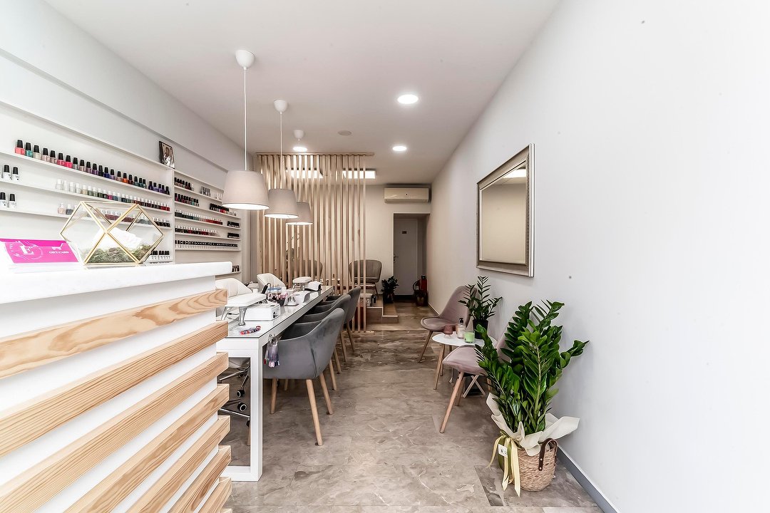 E Squared Nails, Pefki, Αττική