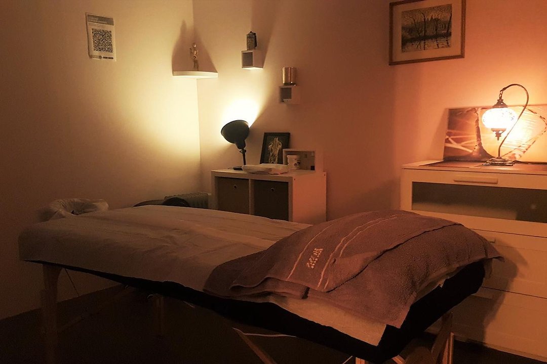 AM Aromatherapy, Haggerston, London