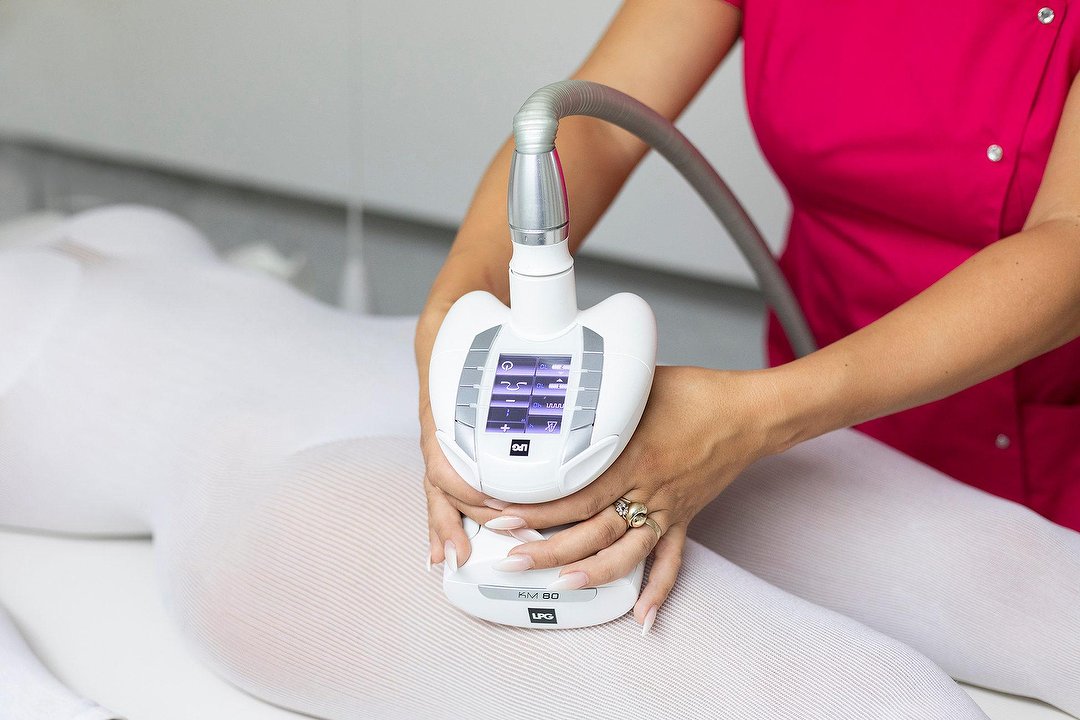 Clinica Estética Avanzada Elletersa, Los Remedios, Sevilla