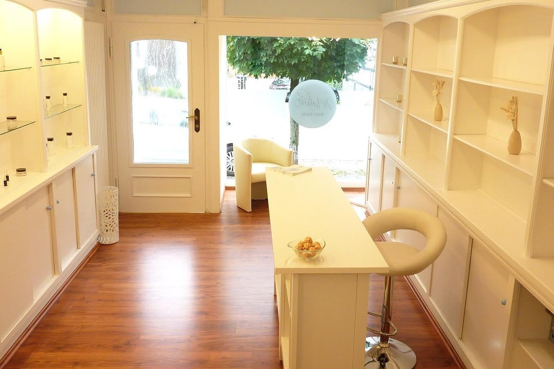 Mahra Beauty I Brow Bar, Arnsberg