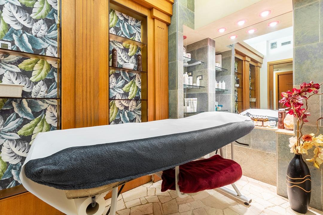 Istituto di Estetica Cambi, San Marcellino, Firenze