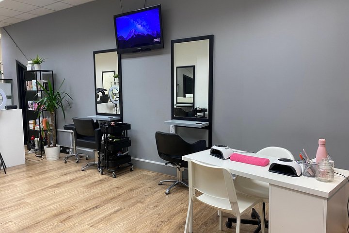 Studio Hair Lift | Hair Salon in Talbot Street, Dublin - Treatwell