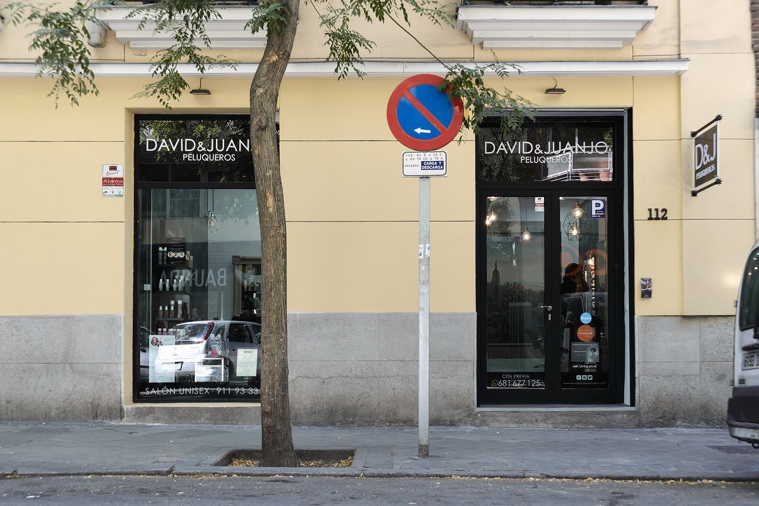 David & Juanjo Peluqueros, Manuel Becerra, Madrid