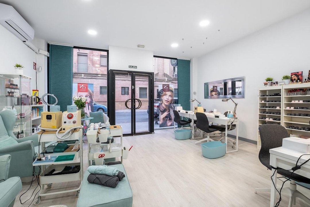 LuNails, La Buhaira, Sevilla
