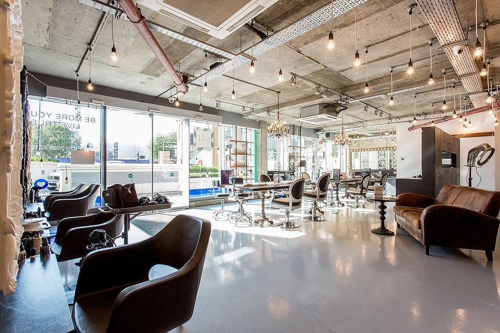 Live True London - Vauxhall - Coiffure Unit 8, Flagstaff House - Photo de galerie - OneBooking