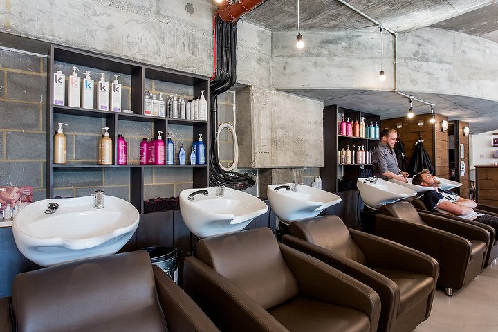 Live True London - Vauxhall - Coiffure Unit 8, Flagstaff House - Photo de galerie - OneBooking