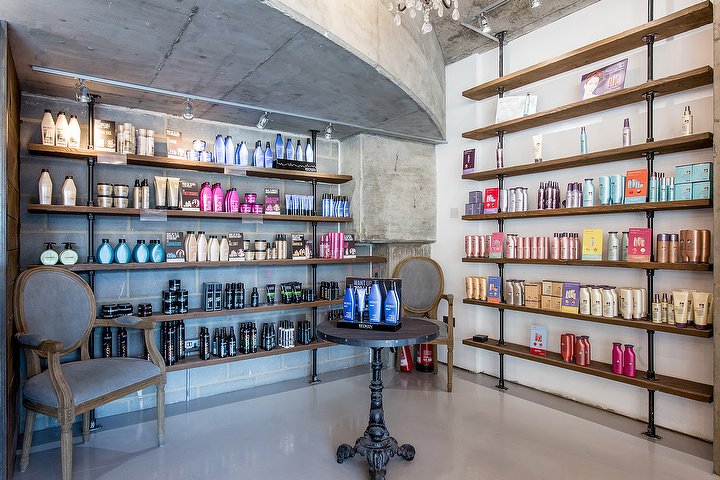 Live True London - Vauxhall - Coiffure Unit 8, Flagstaff House - Photo de galerie - OneBooking