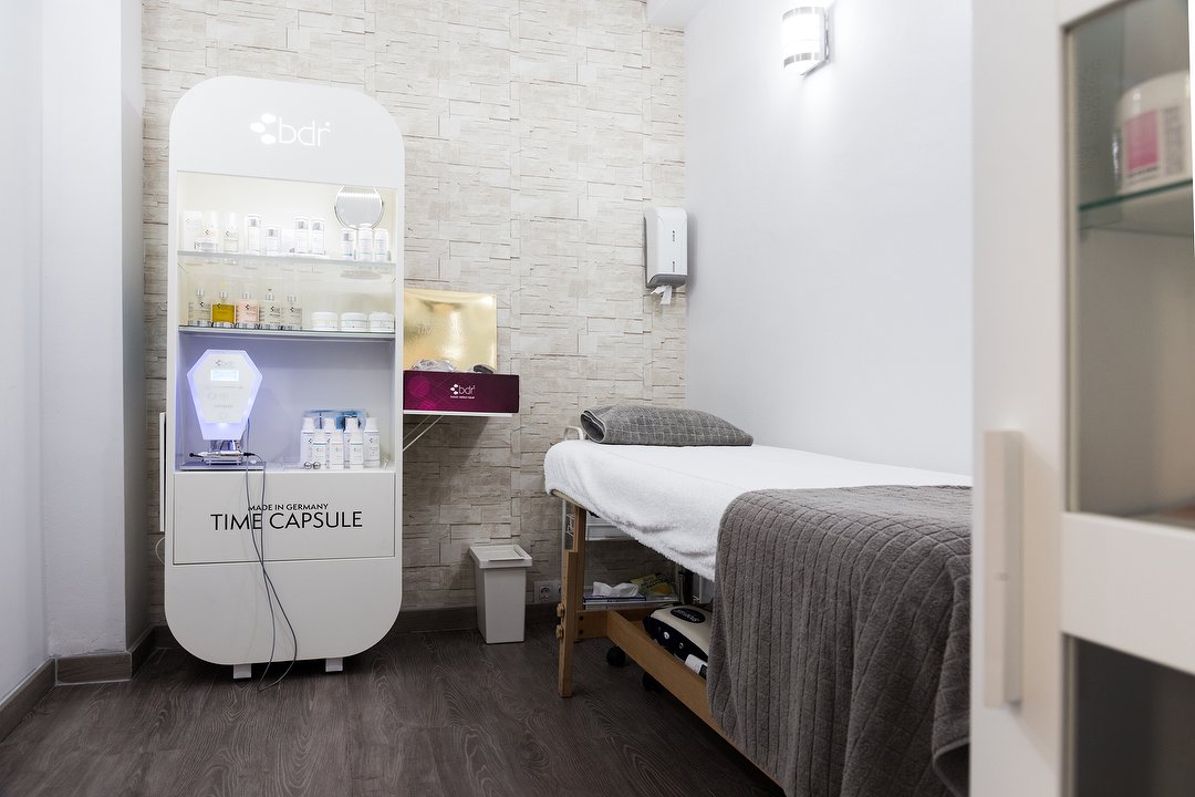 Ebody Beauty Center, El Camp d'en Grassot i Gràcia Nova, Barcelona