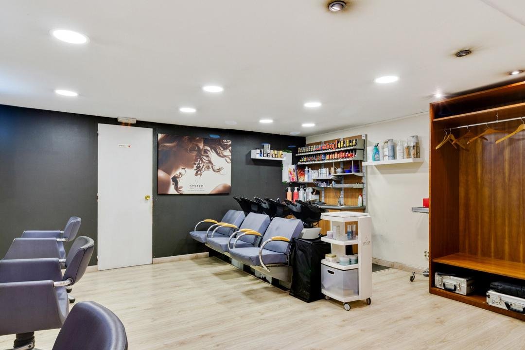 Hair Simon, Vila de Gràcia, Barcelona