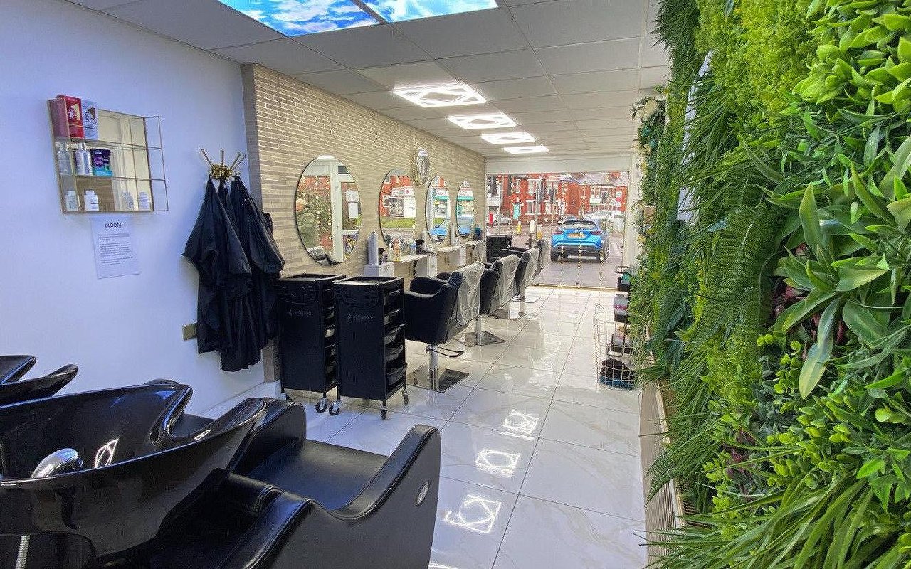Top 20 Beauty Salons near Oldham Town Centre, Oldham Treatwell