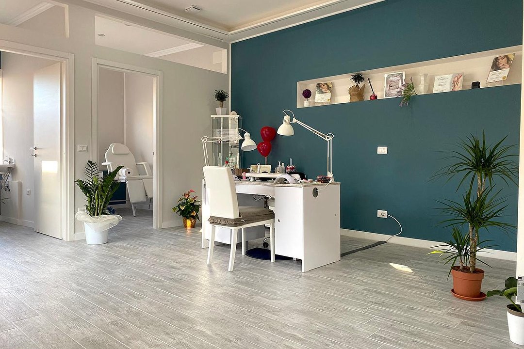 Nail House, Sardegna