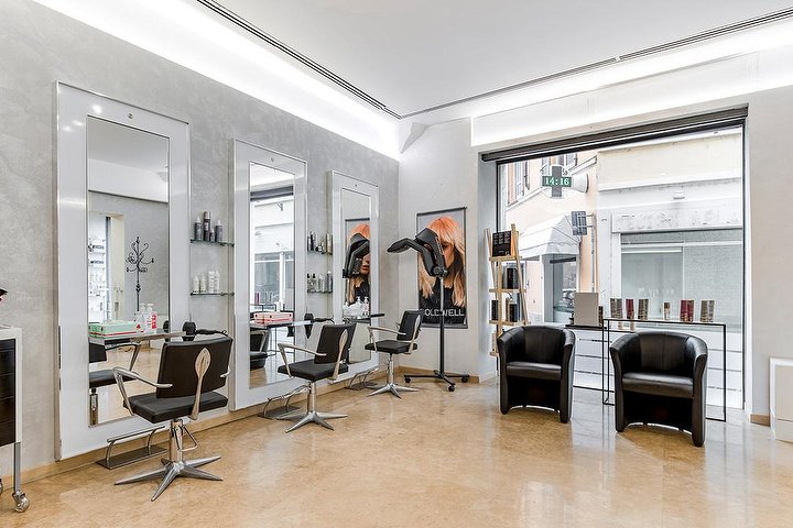Free Style Lela - Coiffure Piacenza - Photo de galerie - OneBooking