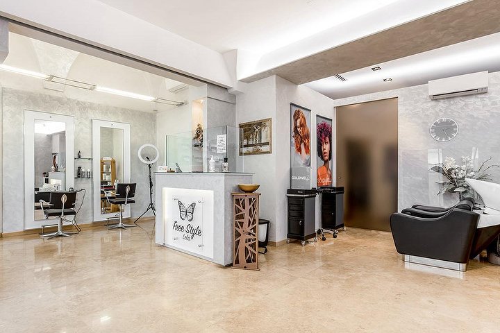 Free Style Lela - Coiffure Piacenza - Photo de couverture - OneBooking