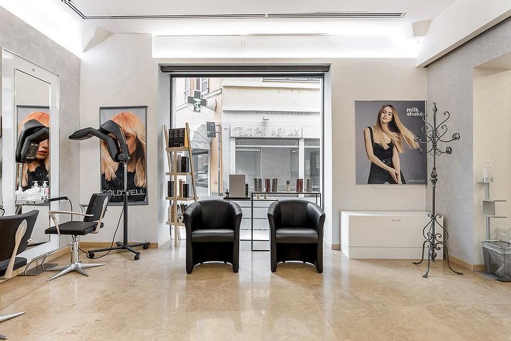Free Style Lela - Coiffure Piacenza - Photo de galerie - OneBooking