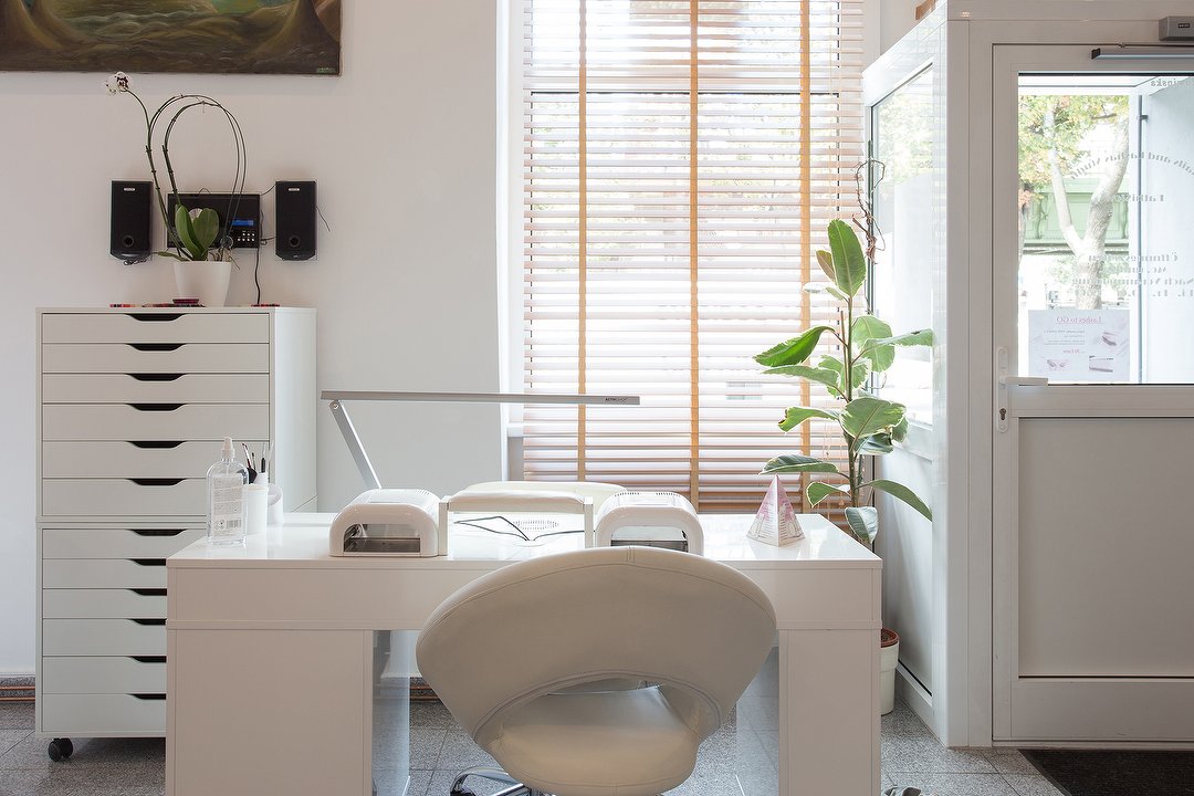 KathiSlow Nails&Lashes, 8. Bezirk, Wien