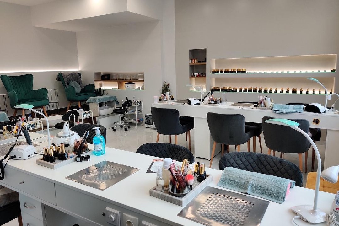 Prestige Beauty and Nail Salon, Central Greece